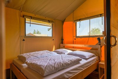 Glamping tent met keuken aan het IJsselmeer