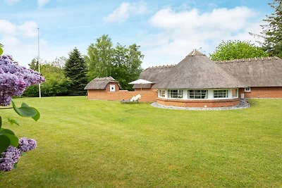 12 Personen Ferienhaus in Væggerløse