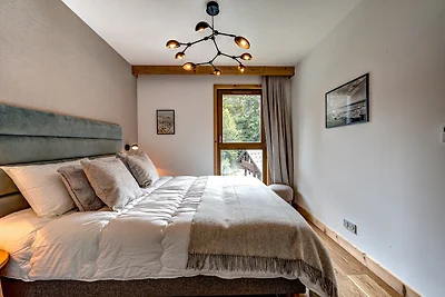 Apartment in Town Centre with Balcony