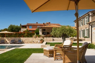 Villa Olive View