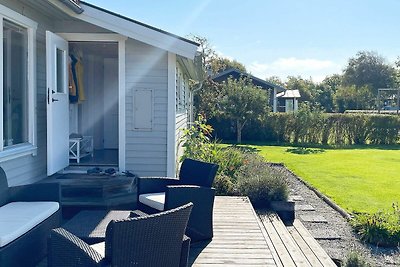 4 Sterne Ferienhaus in SKÄRHAMN