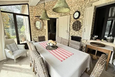 Villa in Luberon met Zwembad en Jacuzzi