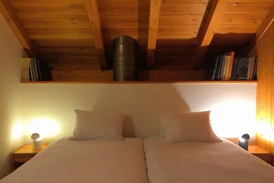 Casa Graa, Superiore