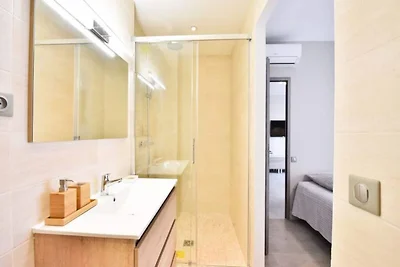 3-Zimmer-Apartment im Herzen von Cannes, 2 Mi...