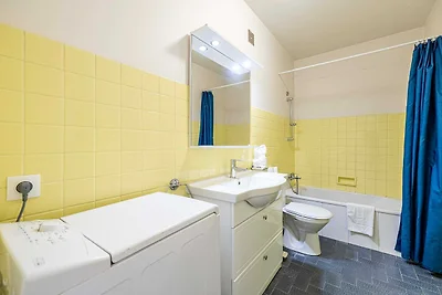 Helles Studio mit Parkplatz in Strand- und...