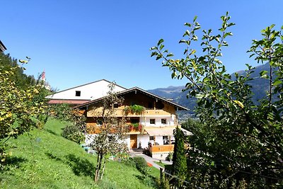 Moderne Ferienwohnung am Bauernhof in Fügen