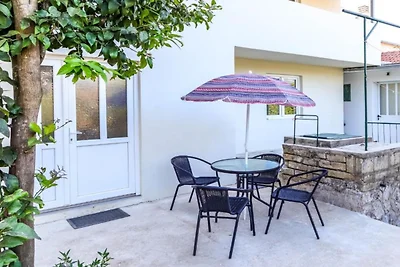 One Bedroom Apartment 1