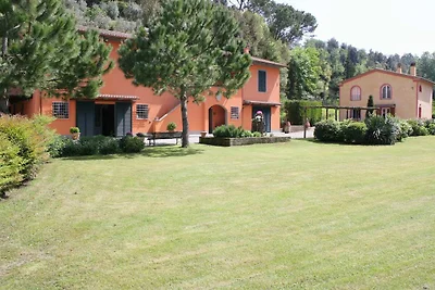 Luxuriöses Ferienhaus mit Pool