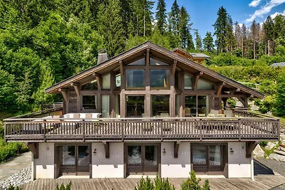 Luxurious Chalet with Panoramic Views & Hot...