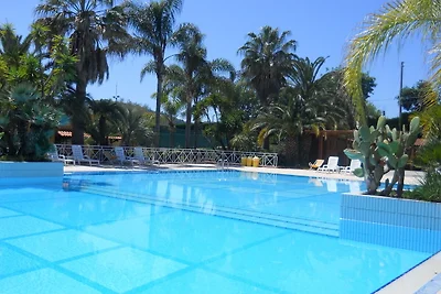 Moderne Ferienwohnung mit Swimmingpool in...