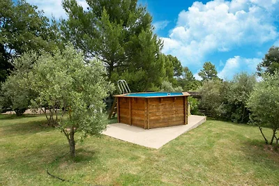 Pittoresca villa a Montmeyan con piscina