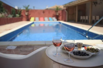 Moderna villa con piscina privata a Roquebrun