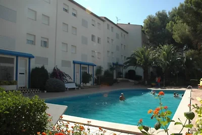 Apartment in L’Escala mit Terrasse