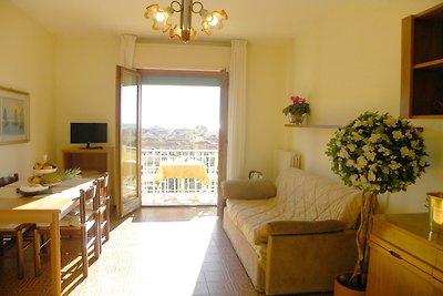 Appartement in Pietra Ligure met balkon of te...