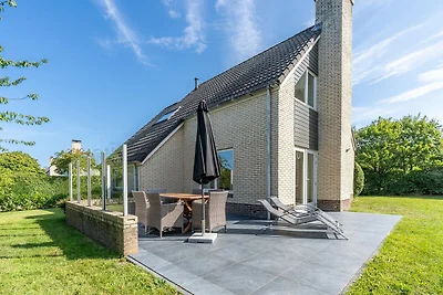 Charmante Villa in der Nähe von Meer und Wald