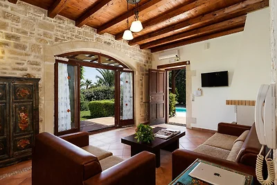 Villa in Adelianos Kampos