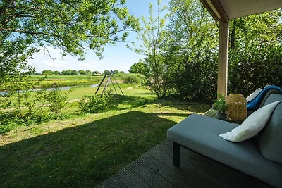 Luxuriöse Wellness-Lodge mit Sauna und Whirlp...