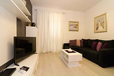 Apartment mit Terrasse und Meerblick