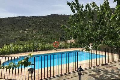 Luxe landhuis in Laroya
