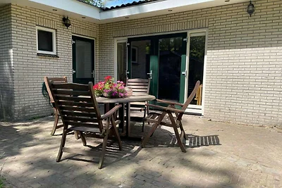 Confortevole casa vacanze con giardino