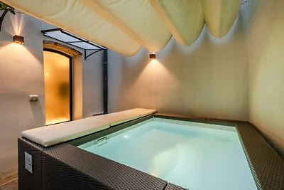 Appartement in Lucca met tuin en zwembad