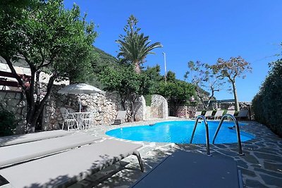 Villa a Castellammare del Golfo