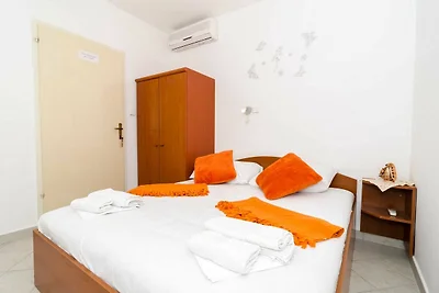 Guest House Daniela - Double Room with Privat...