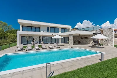 Modernes Ferienhaus in Novigrad mit...