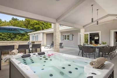Villa in Labin met zwembad