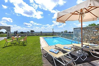 Ferienhaus in Kiotari mit Terrasse oder...