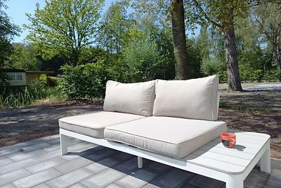 Chalet in Friesland mit Terrasse