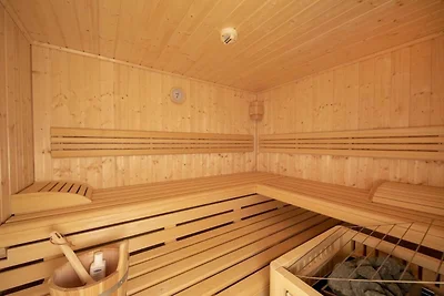 Chalet a Neukirchen vicino Ski Arena...