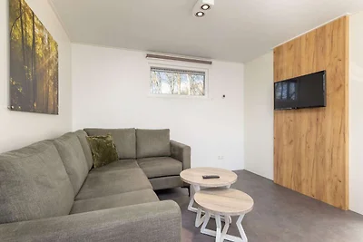 Modernes Chalet in der Nהhe des Sees