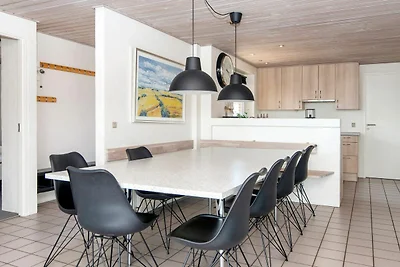 12 Personen Ferienhaus in Harboøre-By Traum