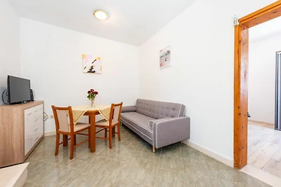Apartments Lucija - One Bedroom Apartment wit...