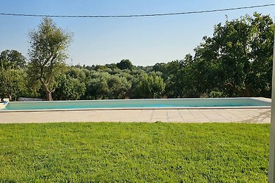 Trullo Milena con piscina privata a Fasano