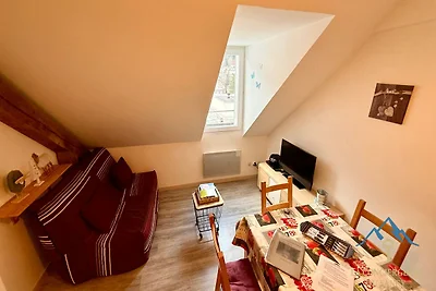 Rustikales Plätzchen am Flussuferweg