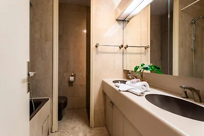 BAL584 / Große 2-Zimmer-Wohnung mit...