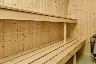 8 Personen Ferienhaus in Væggerløse-By Traum