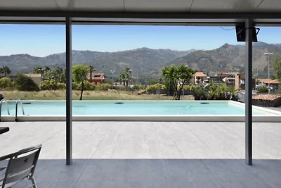 Elegante Villa mit Pool am Fuße des Ätna