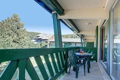 Premium Alpine Family Retreat with Mountain...