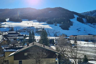 Apartment mit Balkon und Bergblick