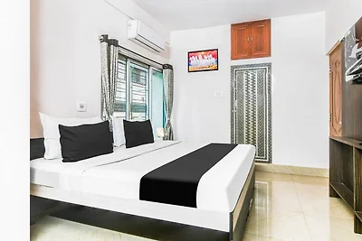 Hotel O Jessore Road Calcutta Skyline...