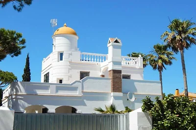 Villa with 6 bedrooms