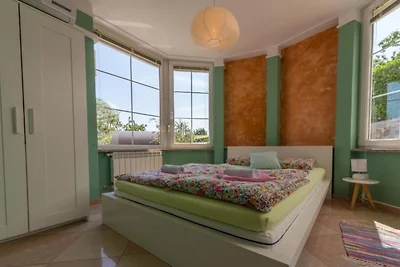 Two bedroom apartment with sea view