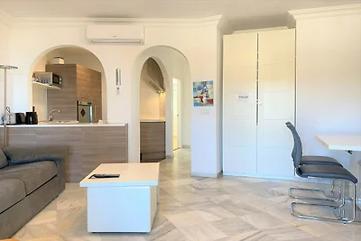 Wohnung in Nerja mit Meerblick & Pool
