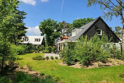 Villa in Otterlo met terras en wifi.