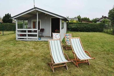 Bungalow in Wrzosowo bij Oostzeestrand