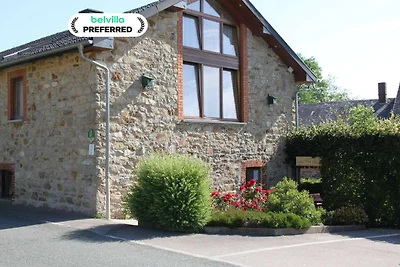 Geräumiges Zimmer mit Terrasse