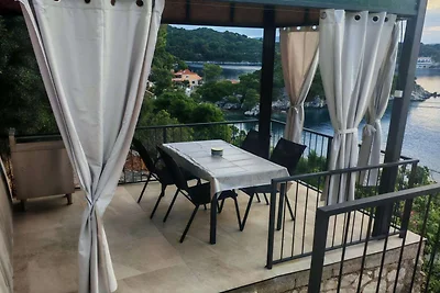 Green House - Studio with Terrace and Sea...